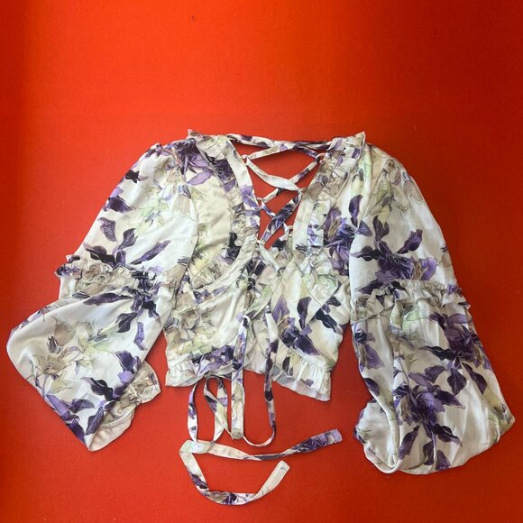 Bebe Yoryu Ruffle Wrap Top, Floral, Size 0 - Picture 4 of 5